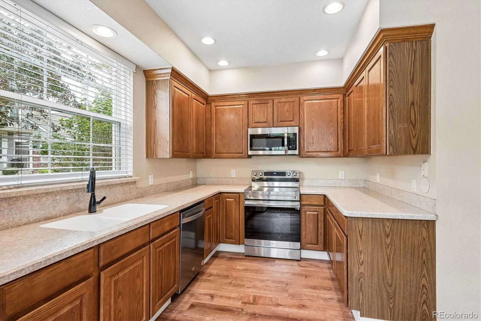 MLS Image #7 for 2976 w long drive a,littleton, Colorado