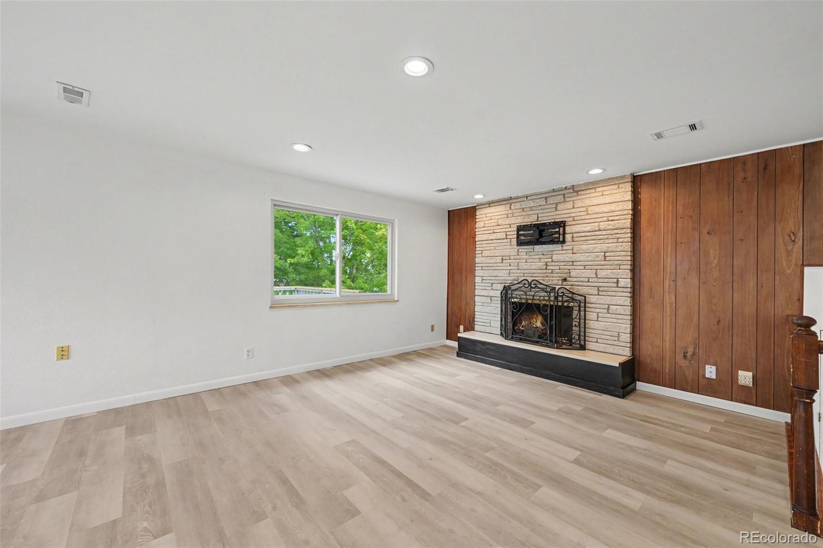 MLS Image #5 for 117  35th sw street,loveland, Colorado
