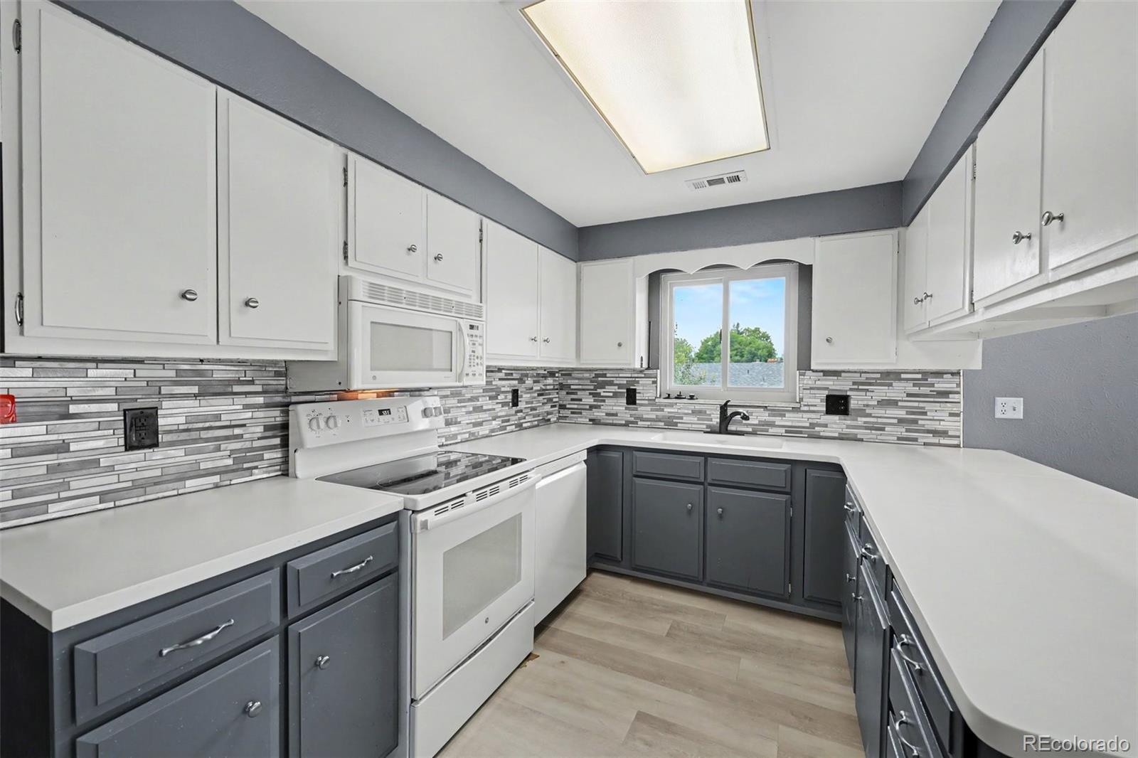 MLS Image #7 for 117  35th sw street,loveland, Colorado