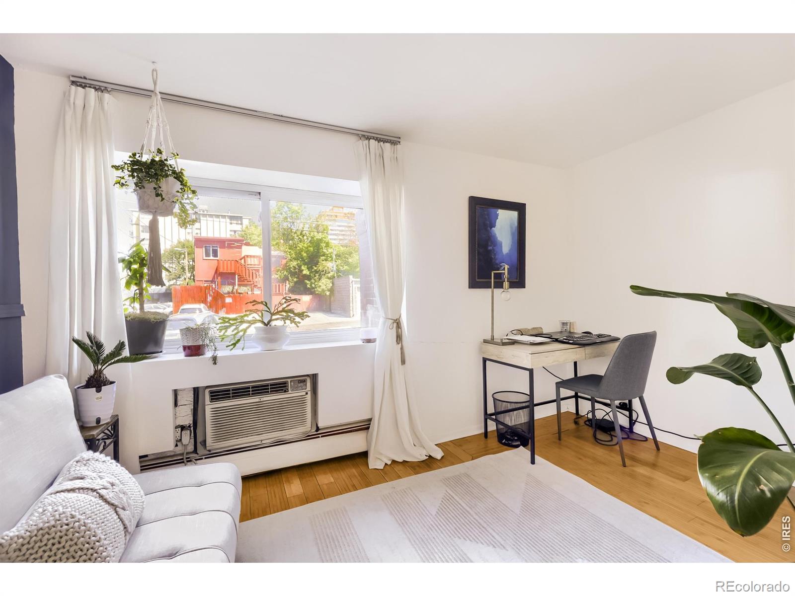 MLS Image #7 for 1270 n marion street,denver, Colorado