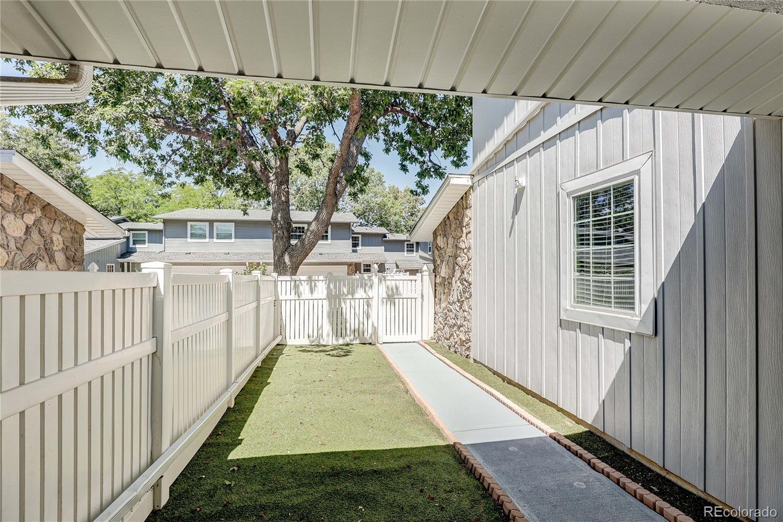 MLS Image #3 for 2826 s wheeling way,aurora, Colorado