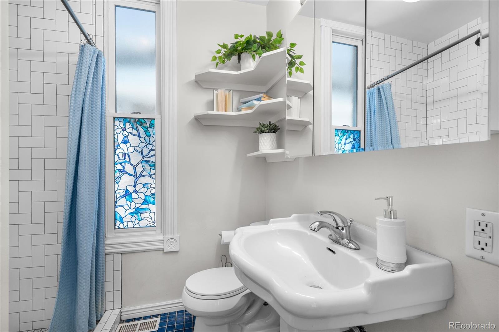 MLS Image #14 for 132 w bayaud avenue,denver, Colorado