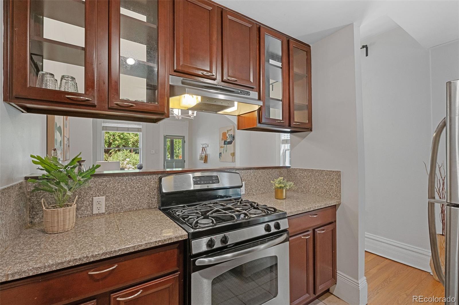 MLS Image #8 for 132 w bayaud avenue,denver, Colorado