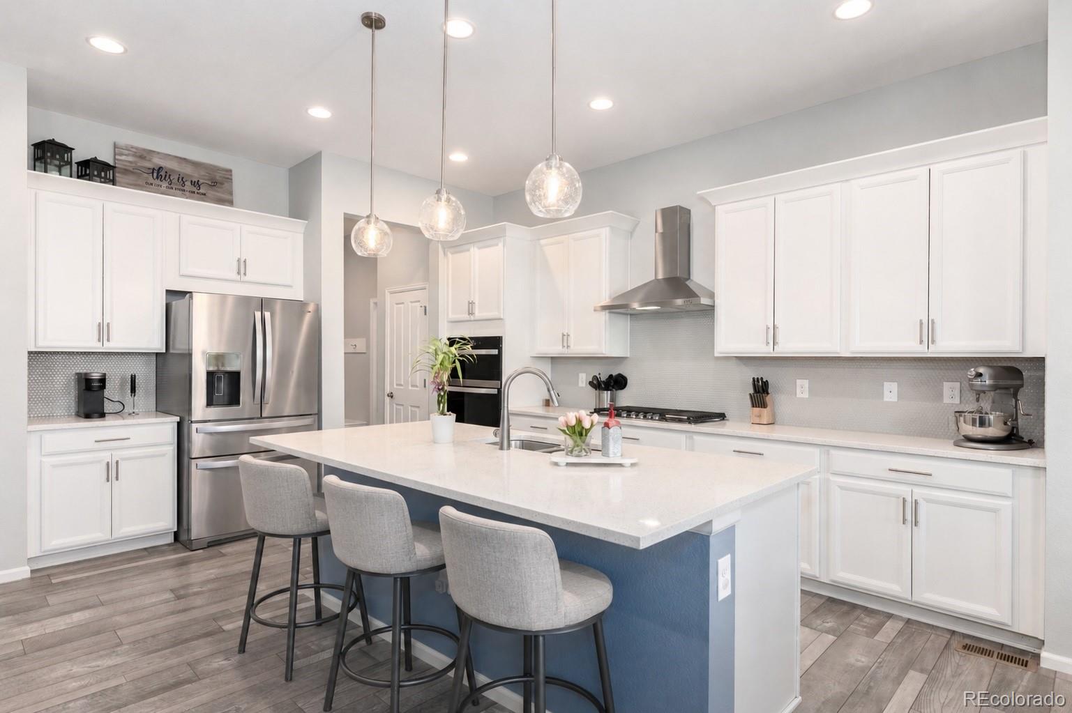 MLS Image #1 for 6807 s riverwood way,aurora, Colorado