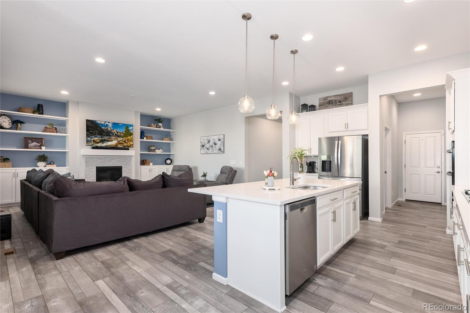 MLS Image #7 for 6807 s riverwood way,aurora, Colorado