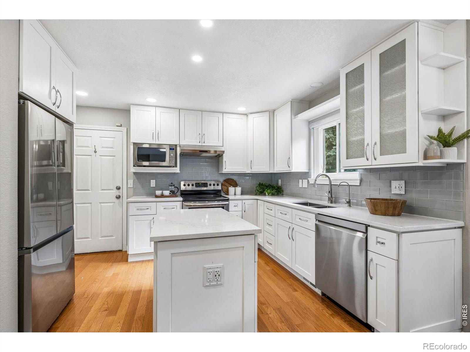 MLS Image #14 for 5364  muirfield court,boulder, Colorado