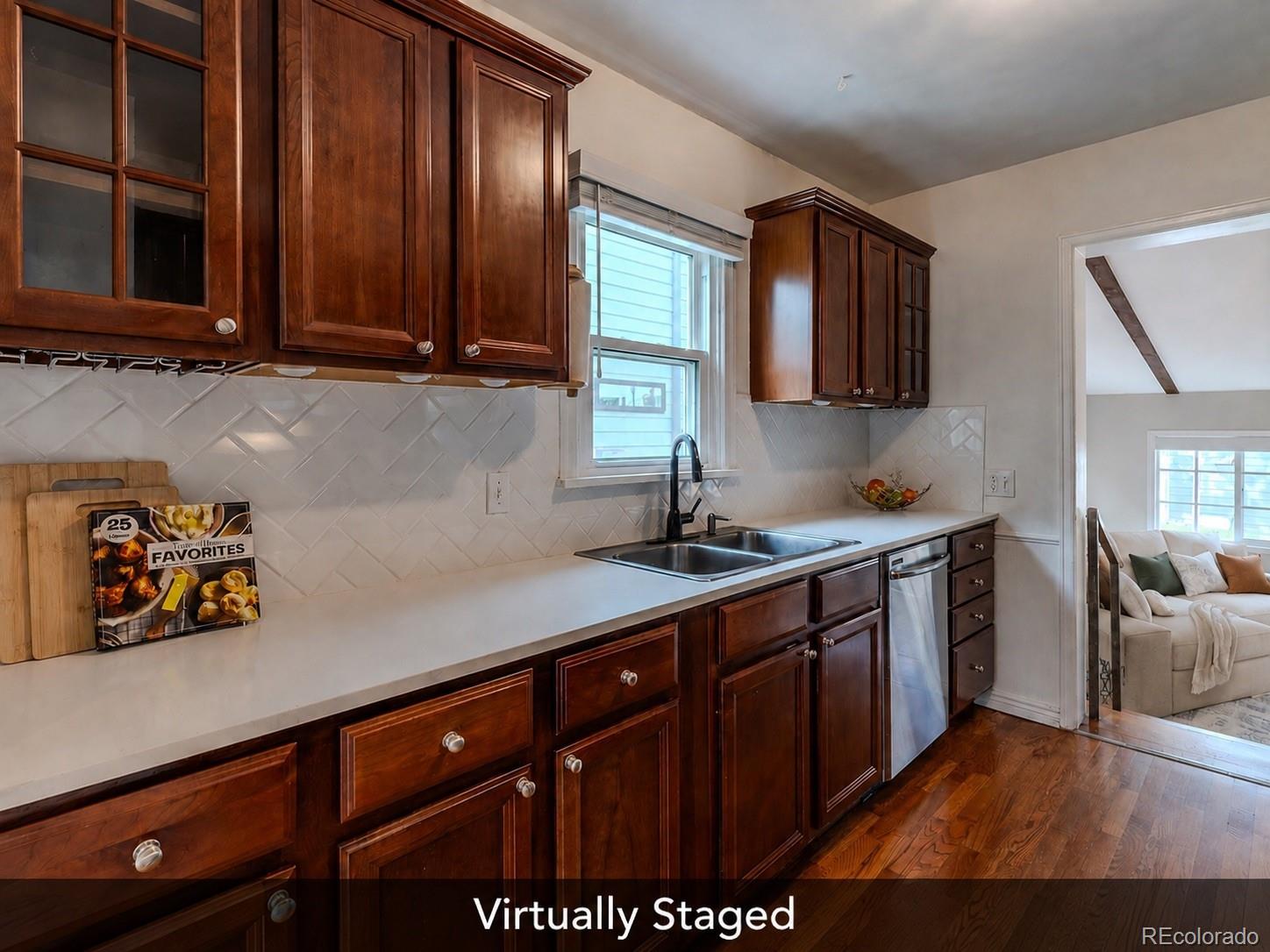MLS Image #3 for 2635 s cherokee street,denver, Colorado