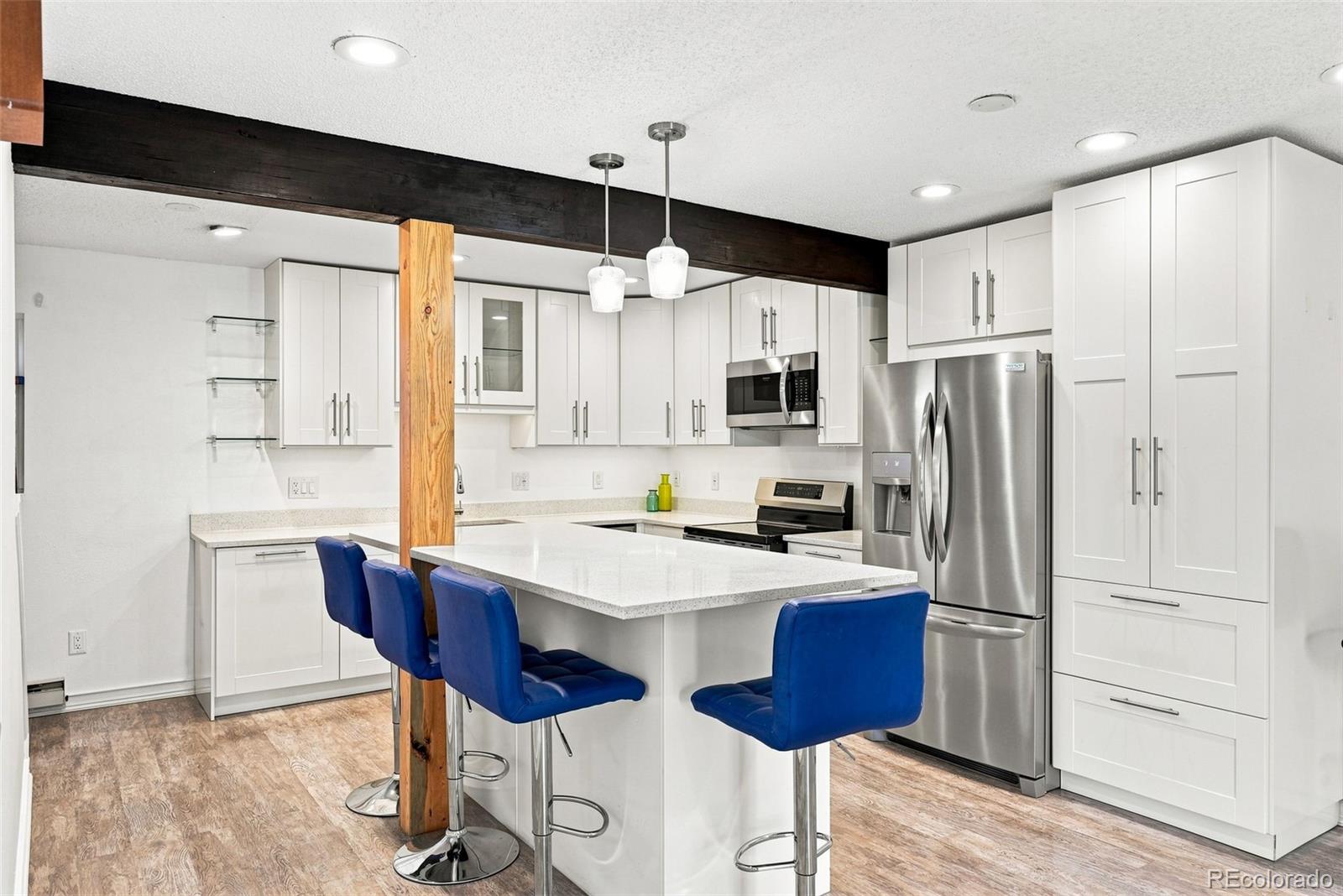 MLS Image #10 for 906 s yukon street,denver, Colorado