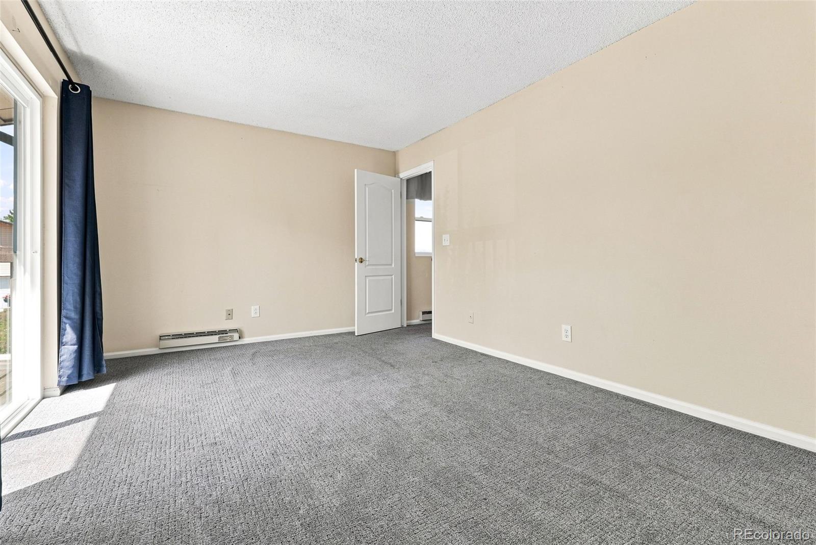 MLS Image #16 for 906 s yukon street,denver, Colorado