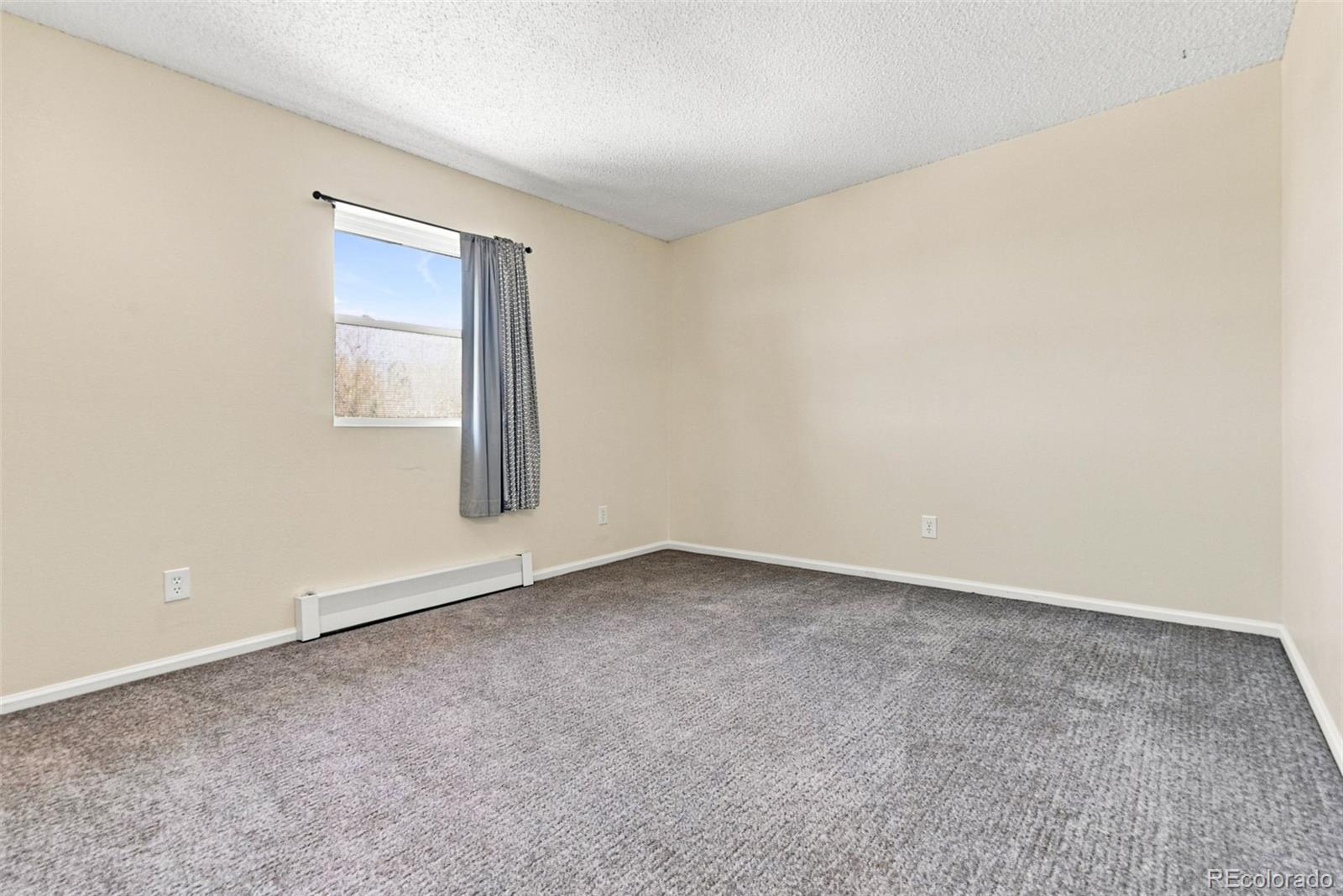 MLS Image #20 for 906 s yukon street,denver, Colorado