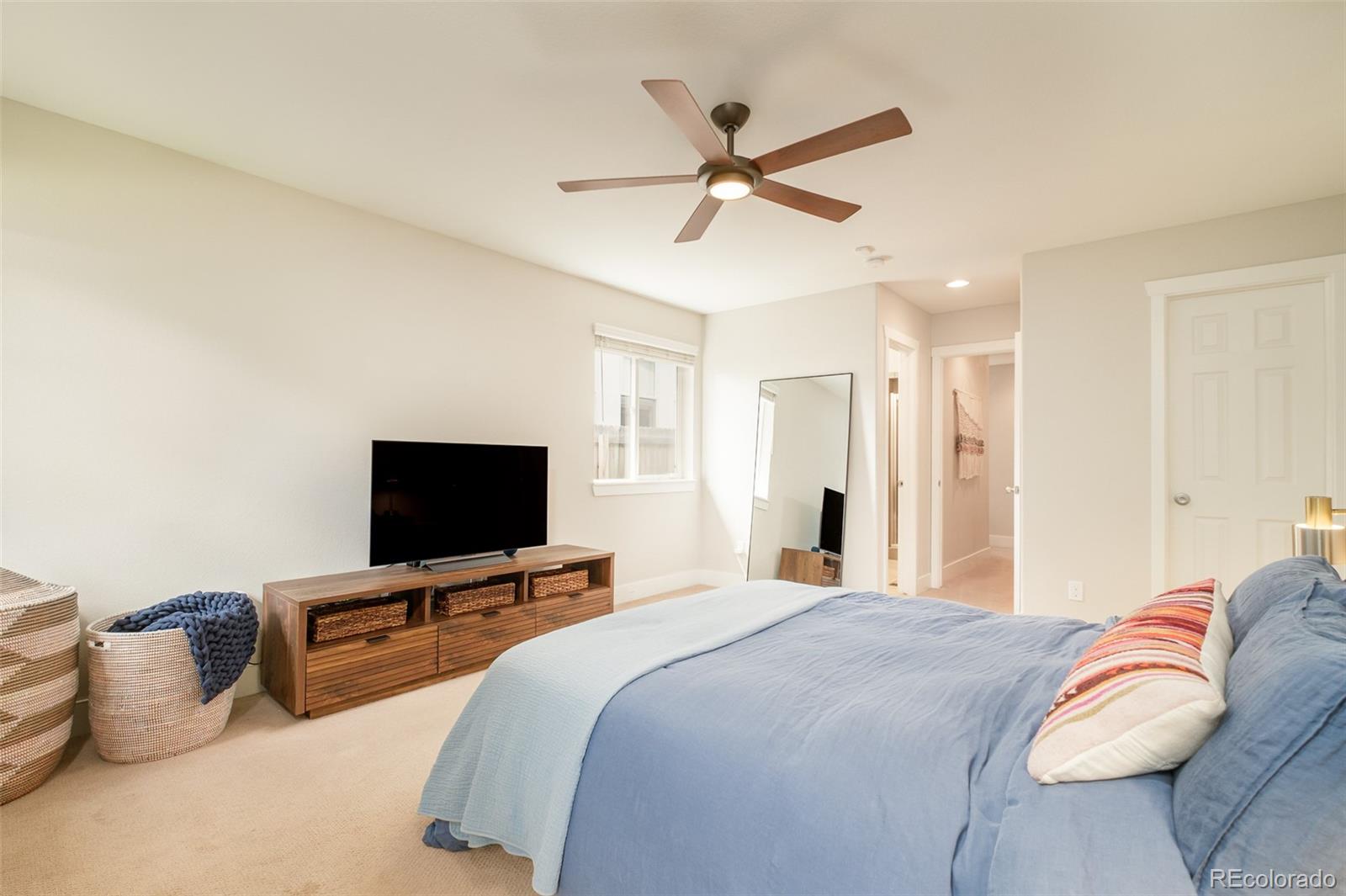 MLS Image #18 for 2210 s humboldt street,denver, Colorado