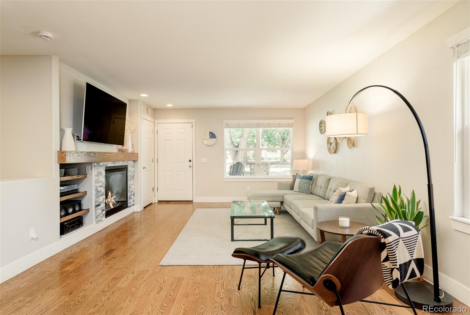 MLS Image #4 for 2210 s humboldt street,denver, Colorado
