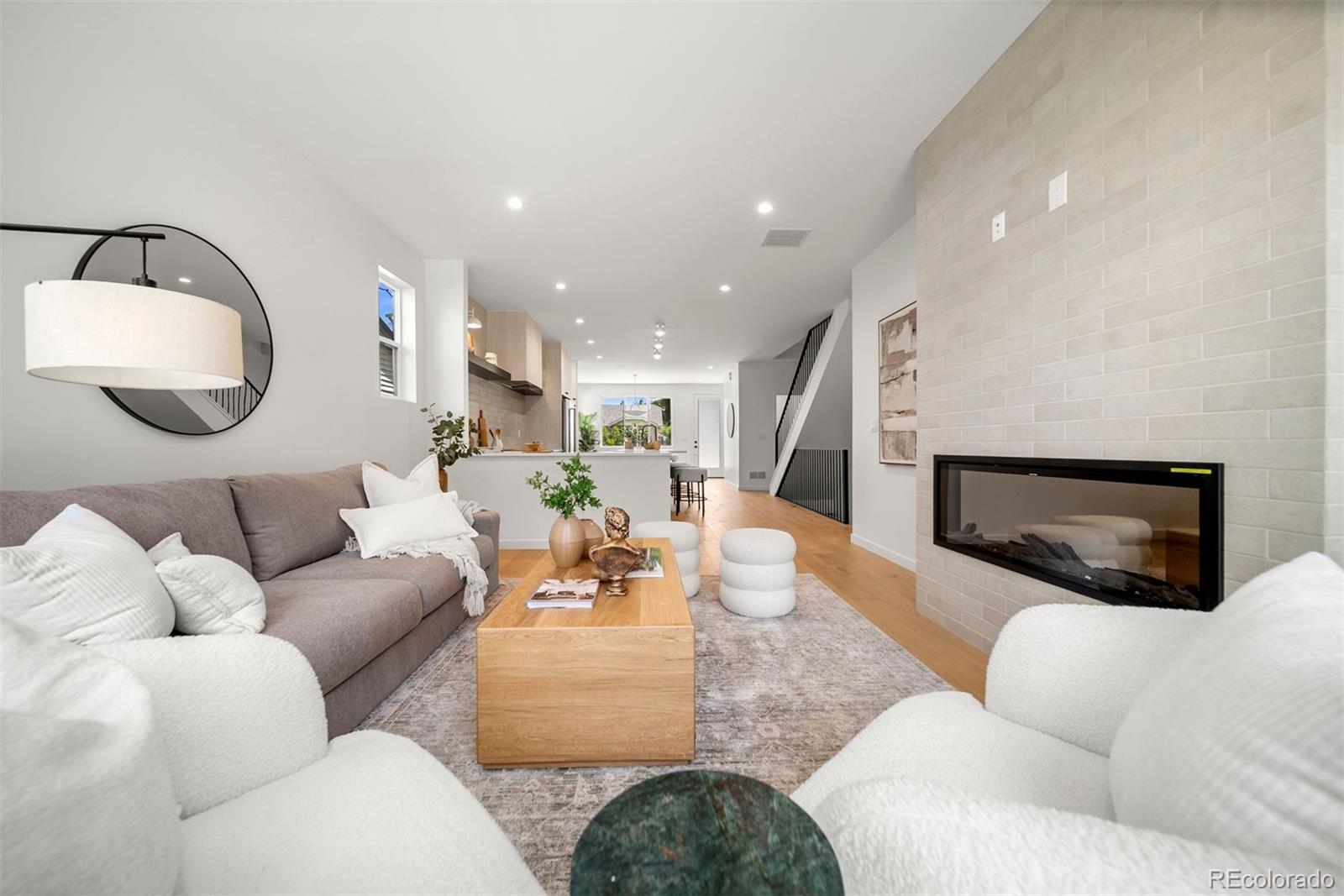 MLS Image #11 for 2357 s bannock street,denver, Colorado