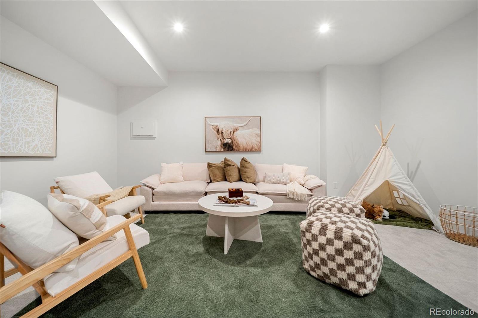 MLS Image #38 for 2357 s bannock street,denver, Colorado
