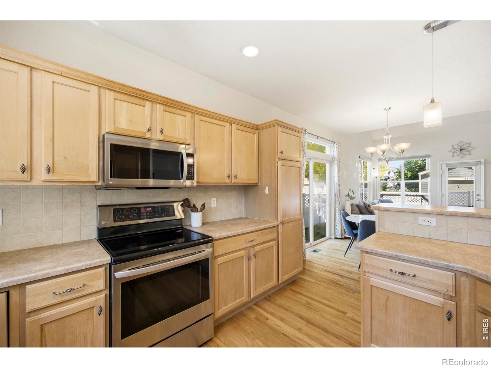 MLS Image #10 for 3608  observatory drive,fort collins, Colorado