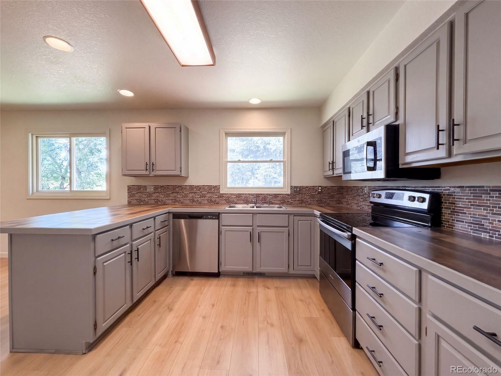 MLS Image #1 for 2924  bow line place,longmont, Colorado