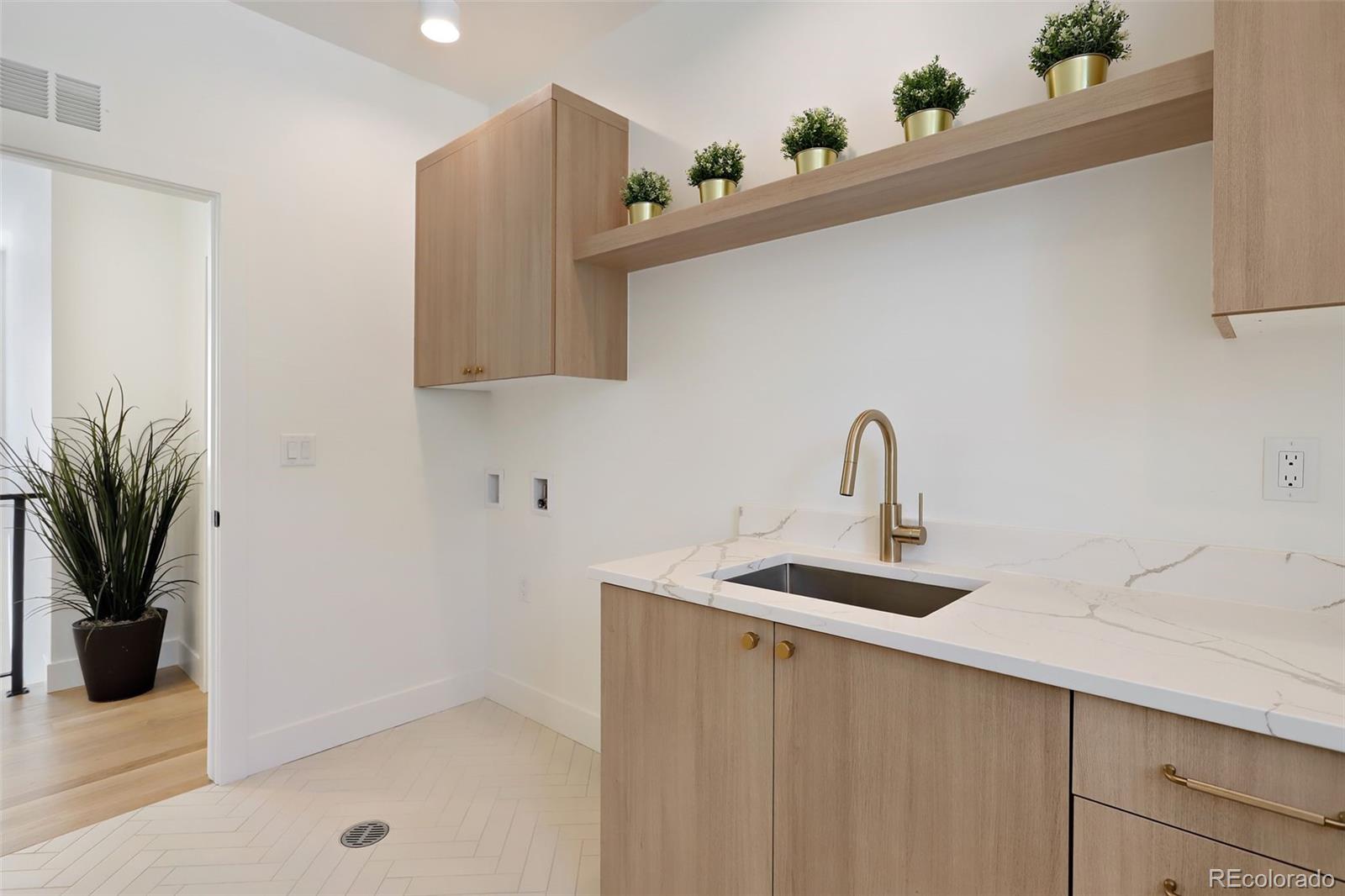 MLS Image #28 for 2175 s humboldt street,denver, Colorado