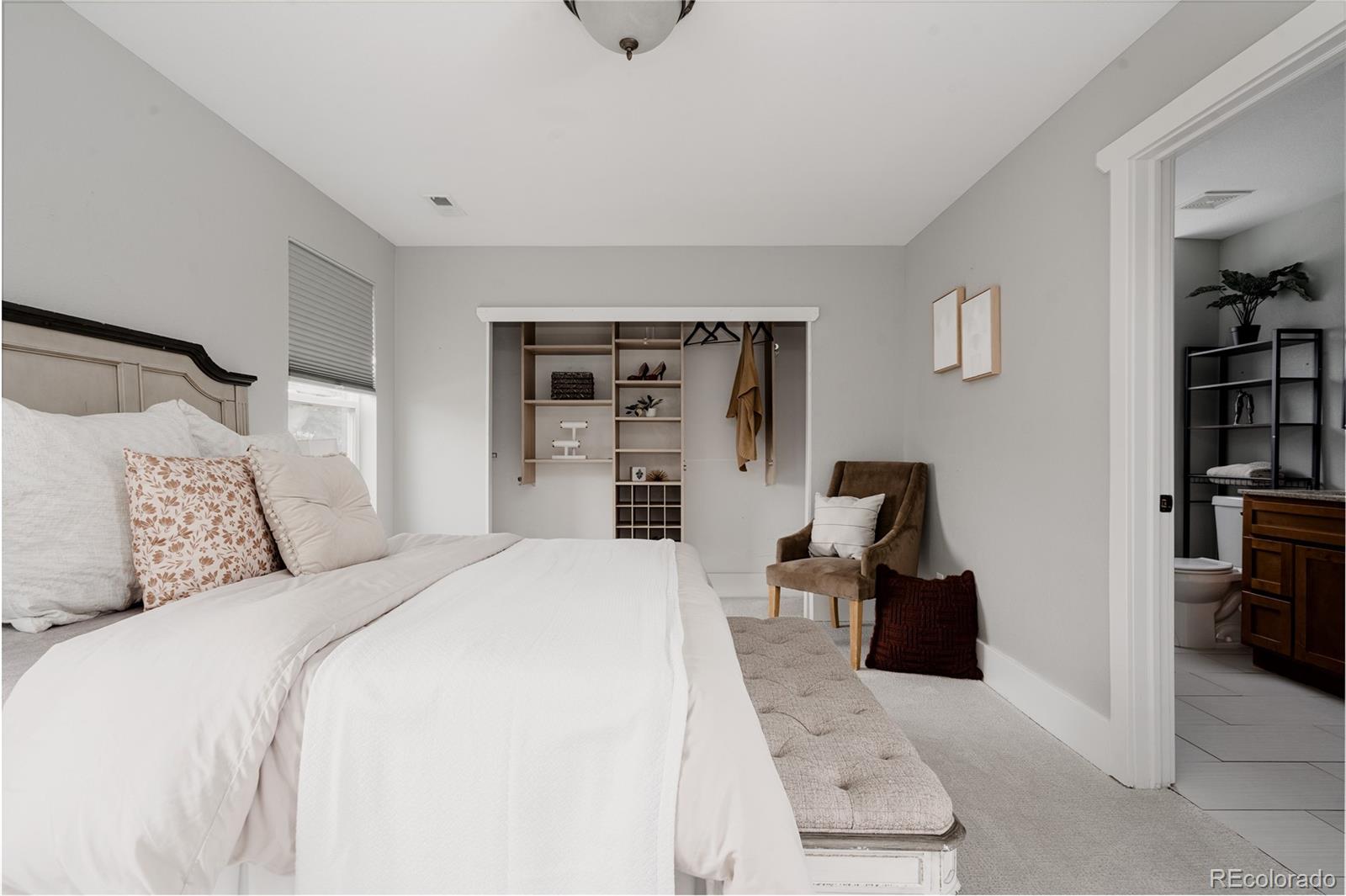 MLS Image #10 for 3842 n high street,denver, Colorado