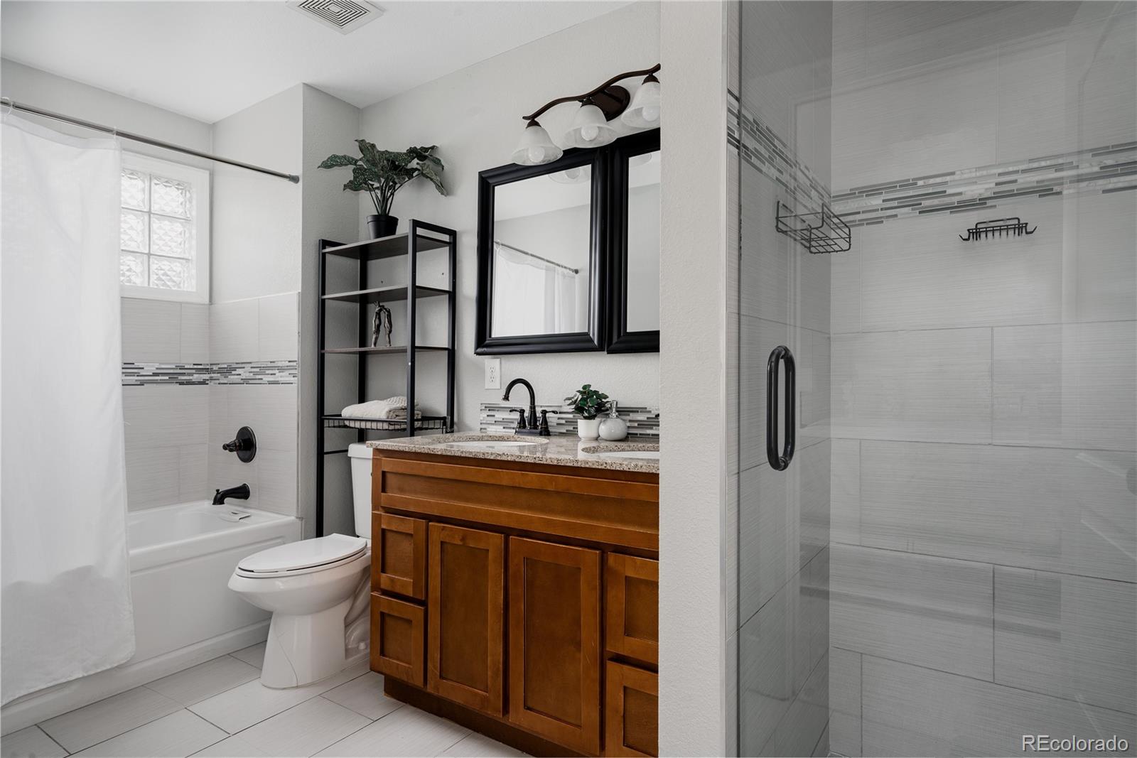 MLS Image #11 for 3842 n high street,denver, Colorado