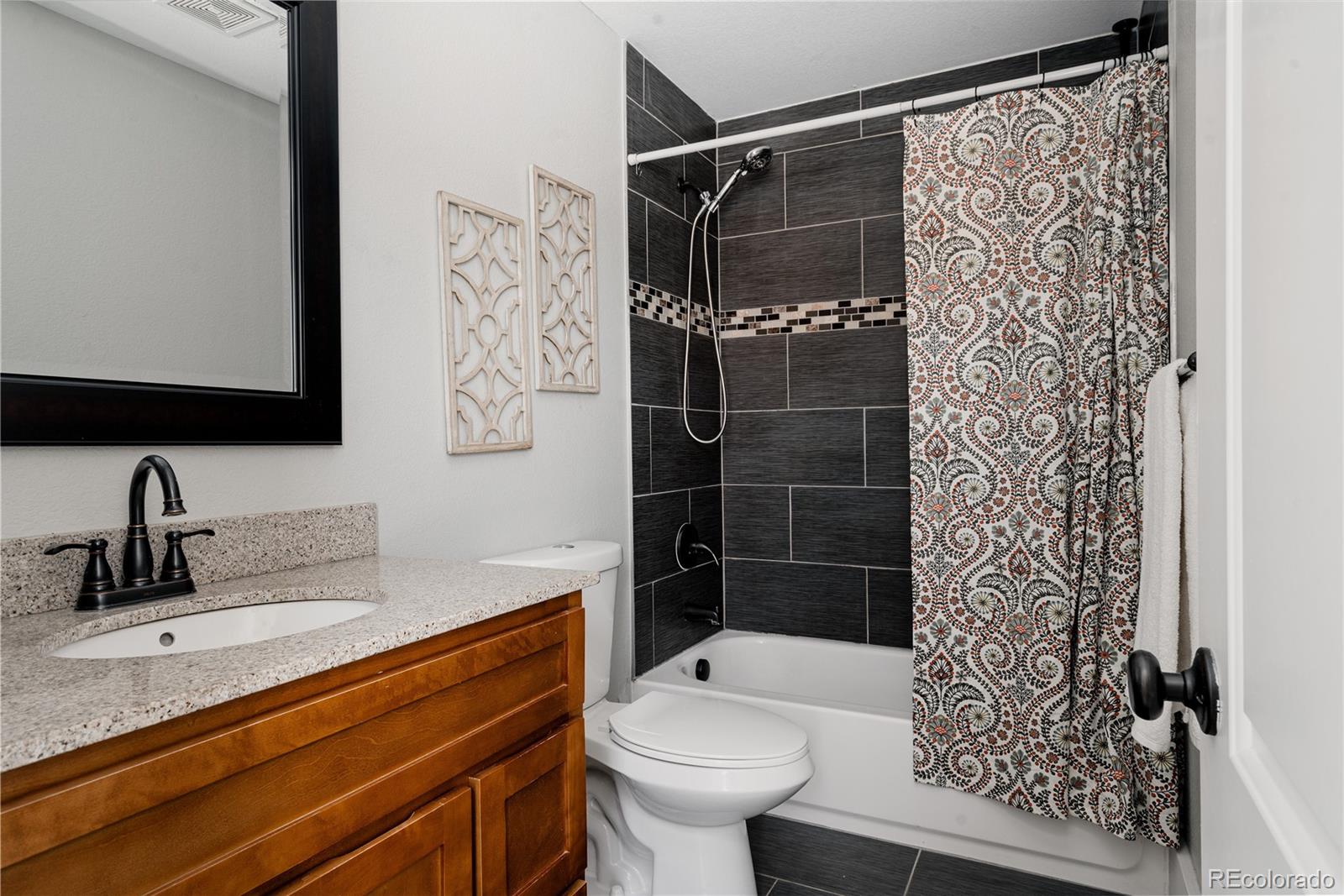 MLS Image #13 for 3842 n high street,denver, Colorado