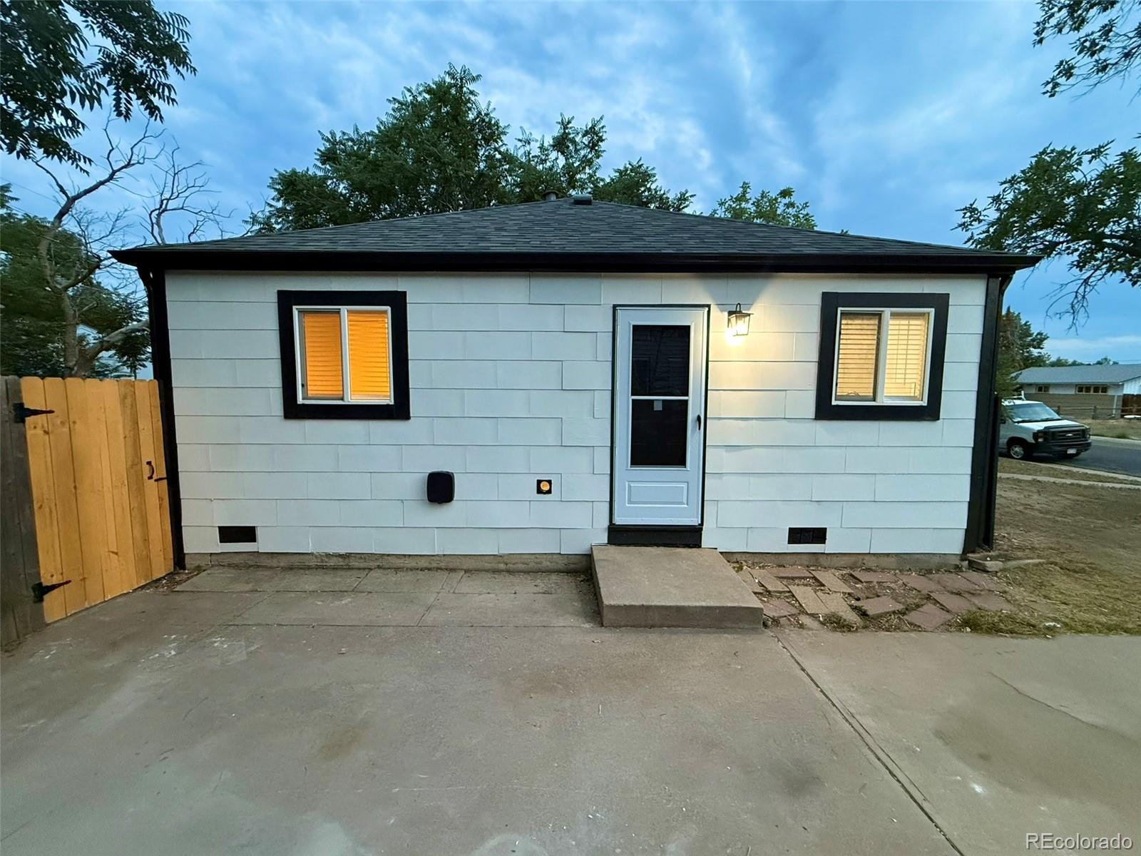 MLS Image #1 for 940  moline street,aurora, Colorado