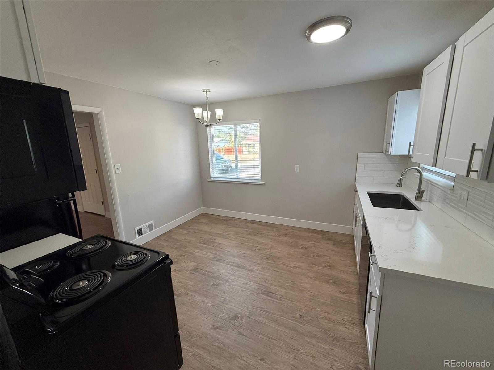 MLS Image #10 for 940  moline street,aurora, Colorado
