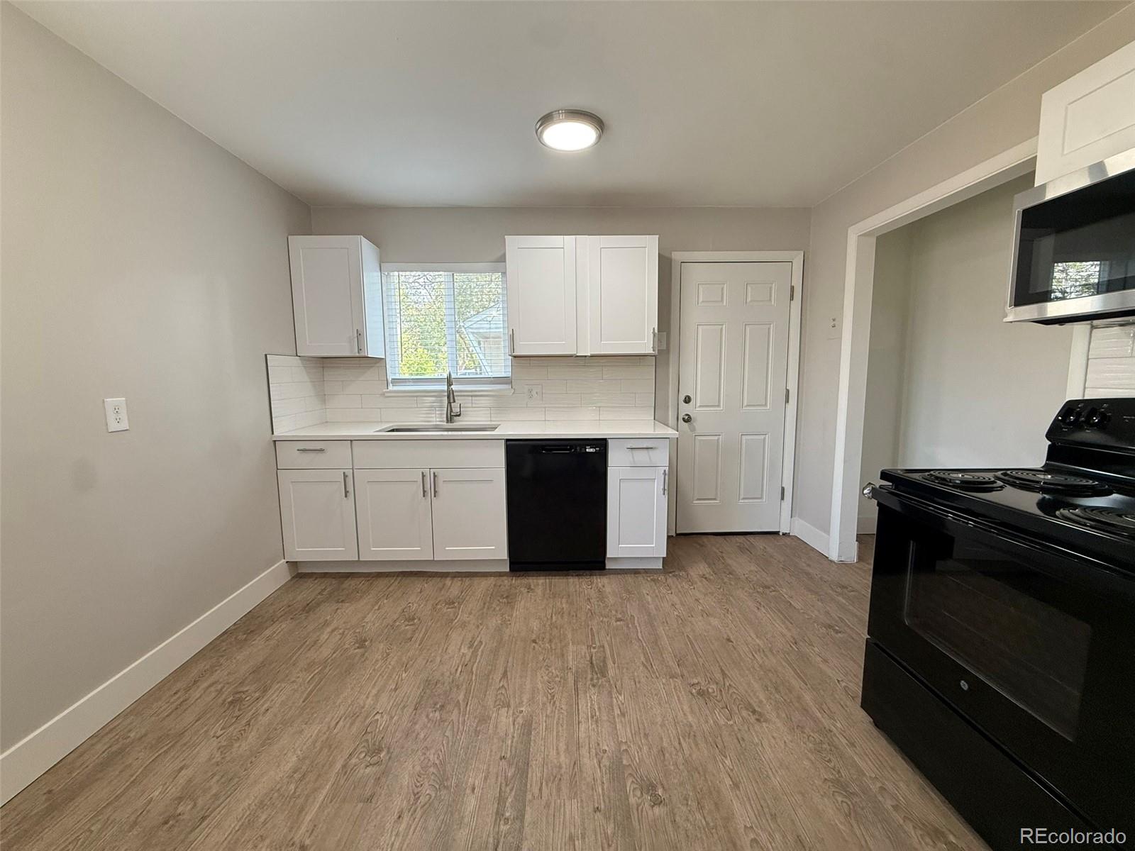 MLS Image #9 for 940  moline street,aurora, Colorado