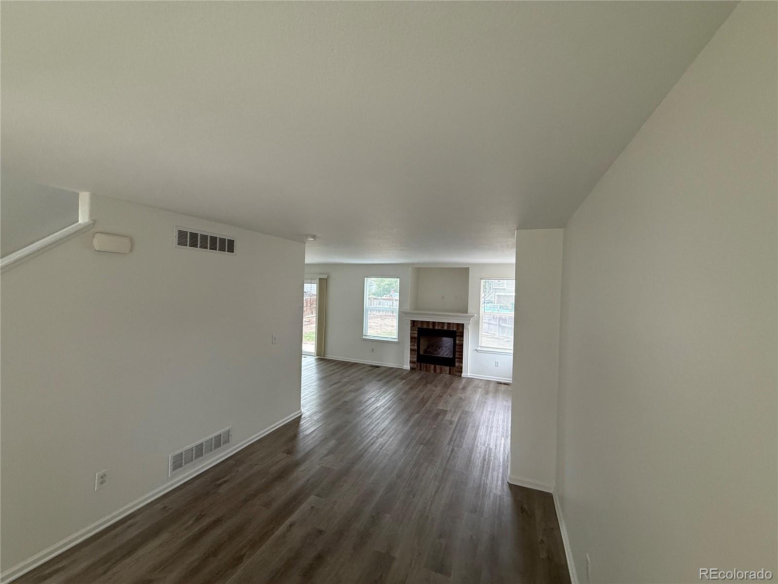 MLS Image #4 for 1058  oriole circle,brighton, Colorado