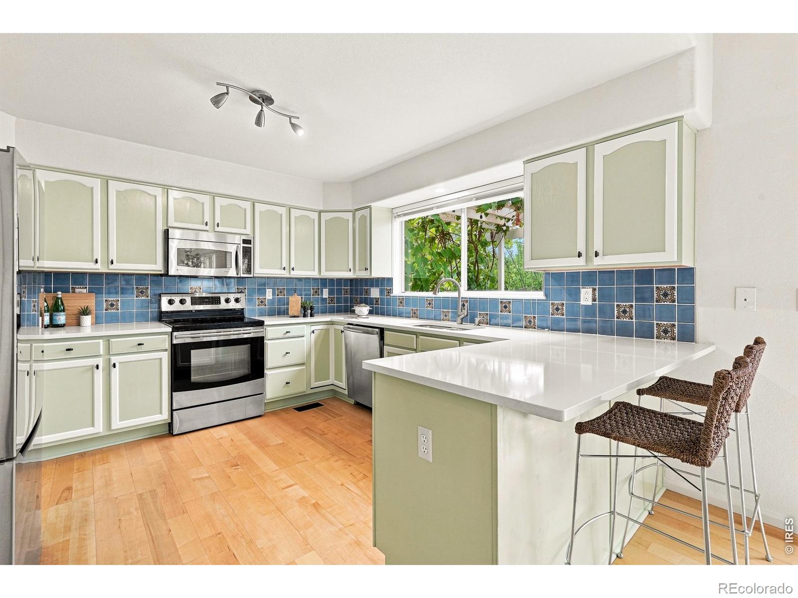 MLS Image #6 for 2059  cedaridge circle,superior, Colorado
