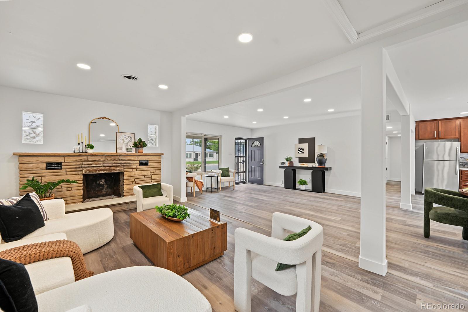 MLS Image #11 for 919  troy street,aurora, Colorado