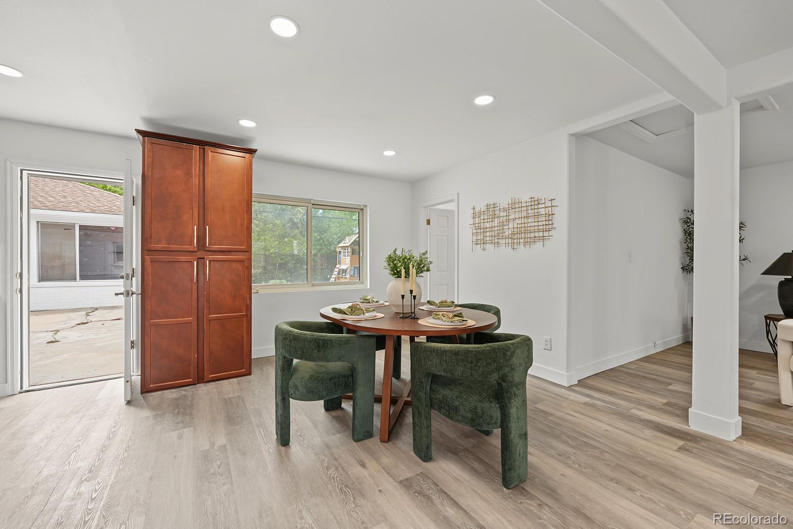 MLS Image #14 for 919  troy street,aurora, Colorado