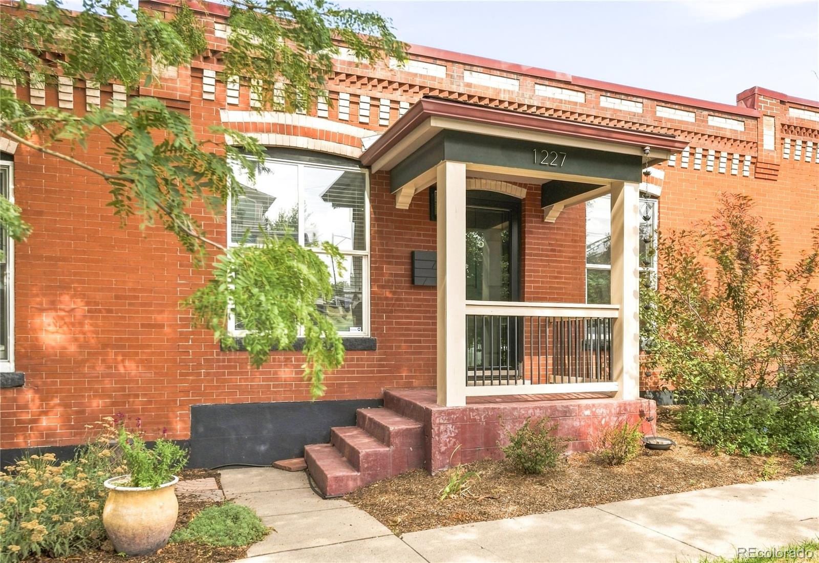 MLS Image #2 for 1227  31st street,denver, Colorado