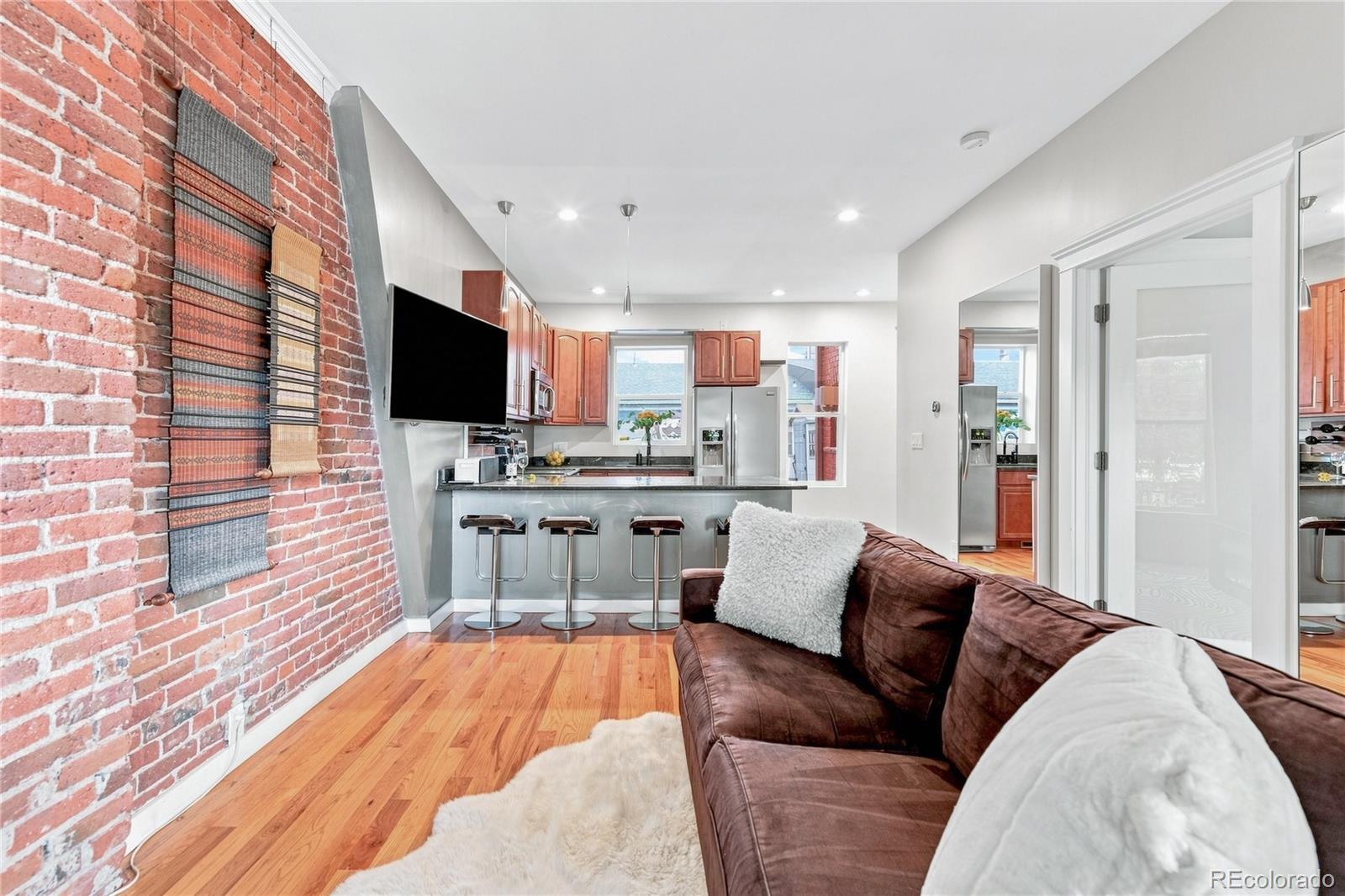 MLS Image #4 for 1227  31st street,denver, Colorado