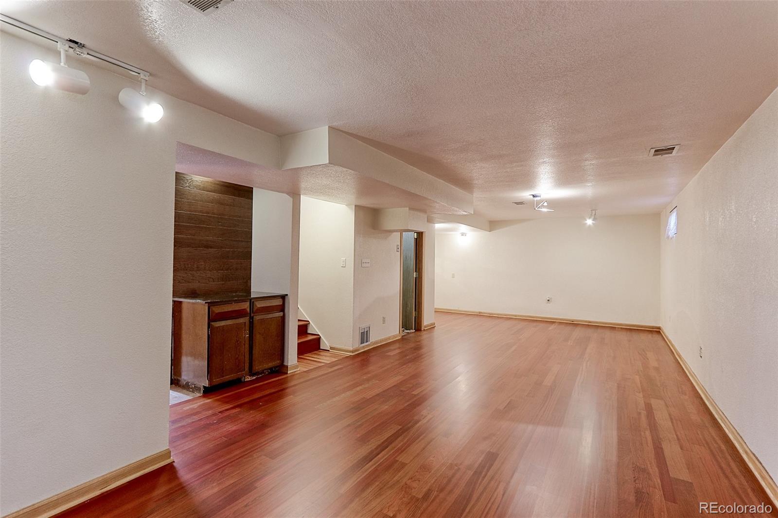 MLS Image #13 for 409 e 109th avenue,northglenn, Colorado