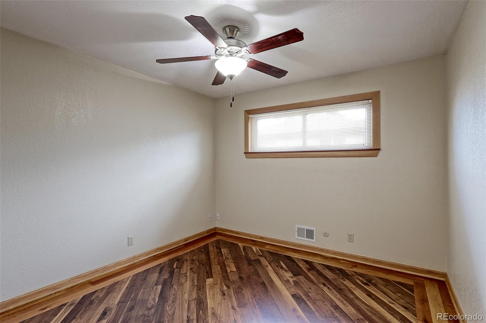 MLS Image #7 for 409 e 109th avenue,northglenn, Colorado
