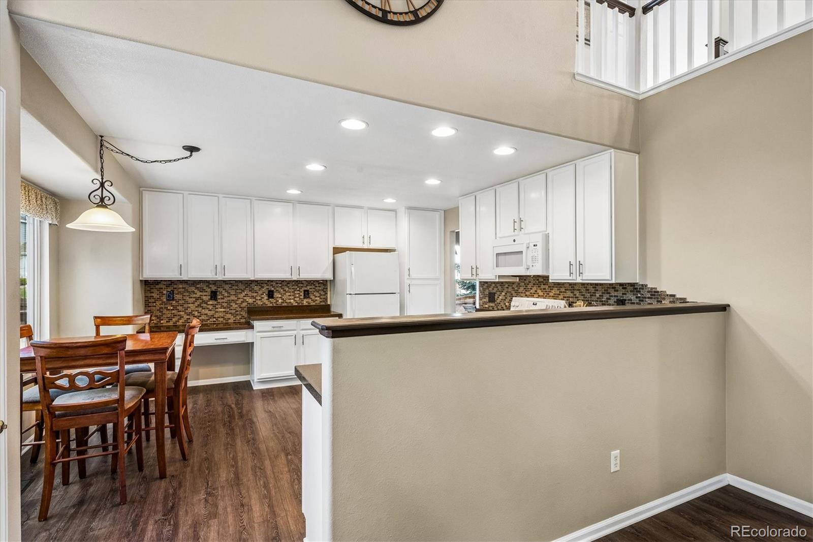 MLS Image #10 for 6063 s tempe way,aurora, Colorado