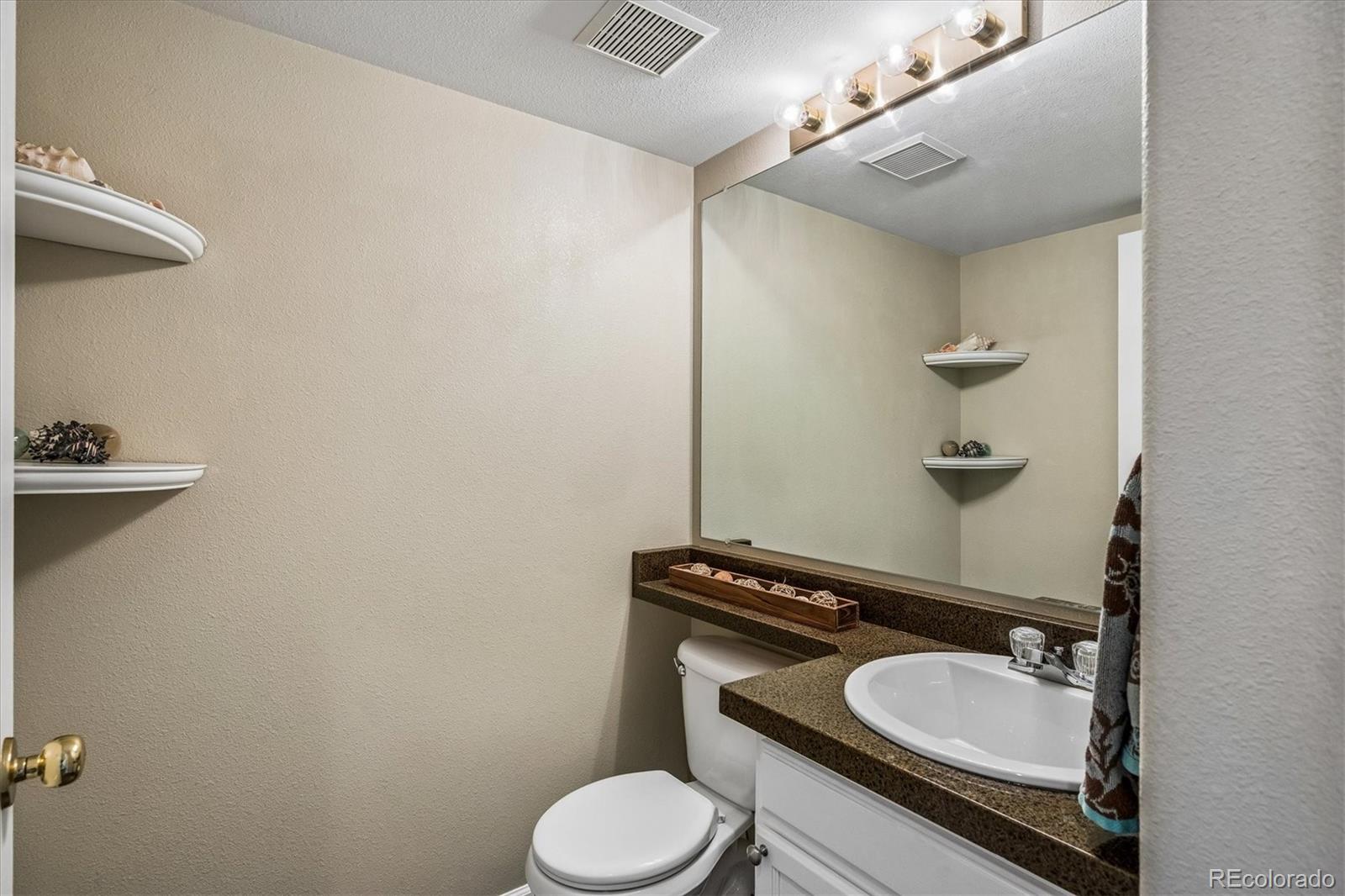MLS Image #20 for 6063 s tempe way,aurora, Colorado