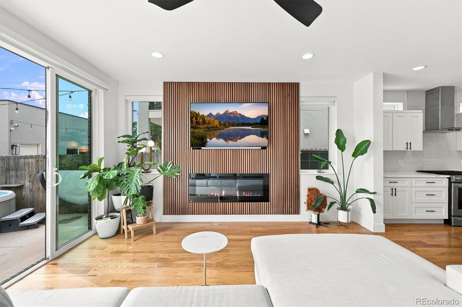 MLS Image #11 for 3958  wyandot street,denver, Colorado