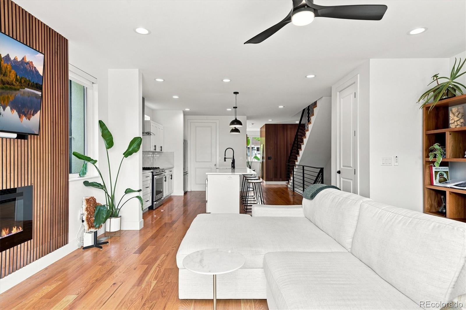 MLS Image #12 for 3958  wyandot street,denver, Colorado