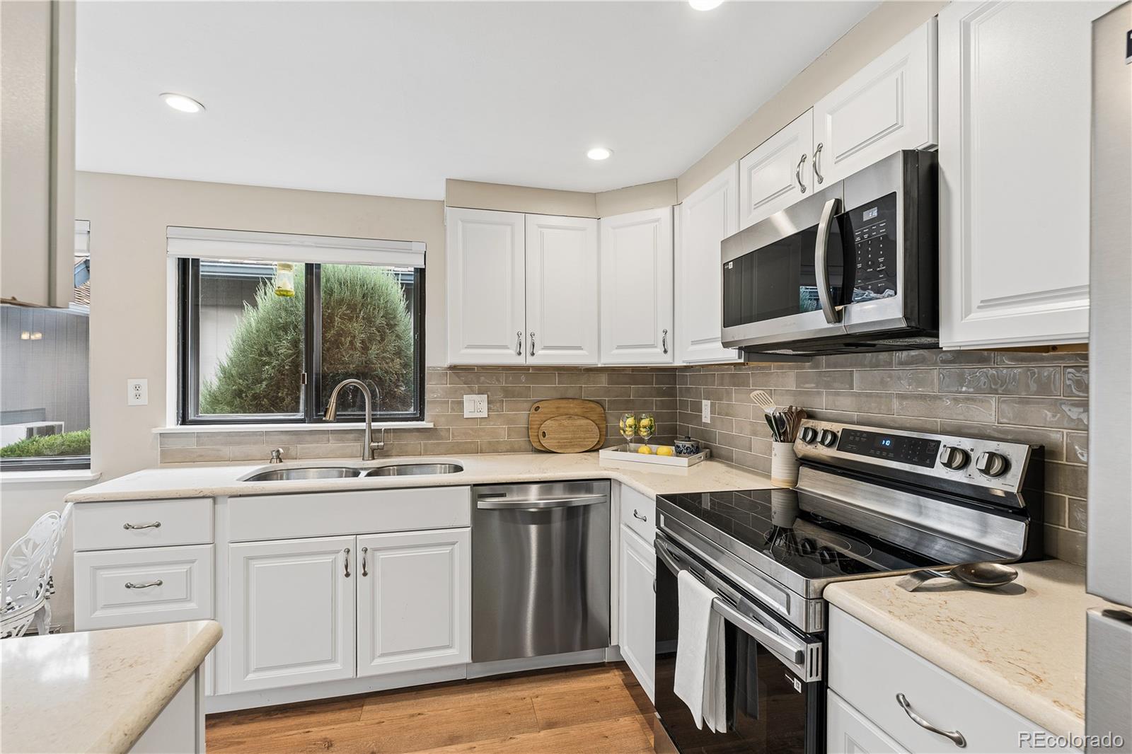 MLS Image #16 for 2448 s victor street,aurora, Colorado