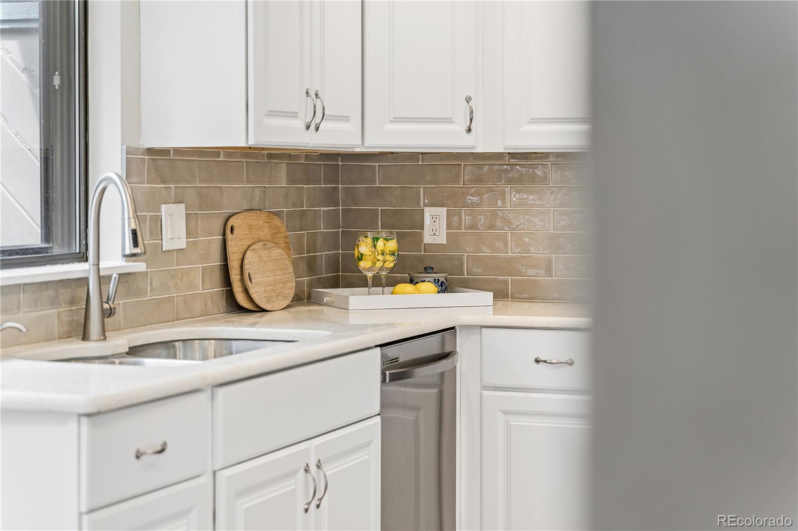 MLS Image #23 for 2448 s victor street,aurora, Colorado