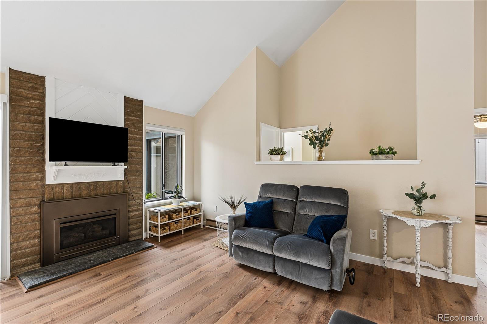 MLS Image #9 for 2448 s victor street,aurora, Colorado
