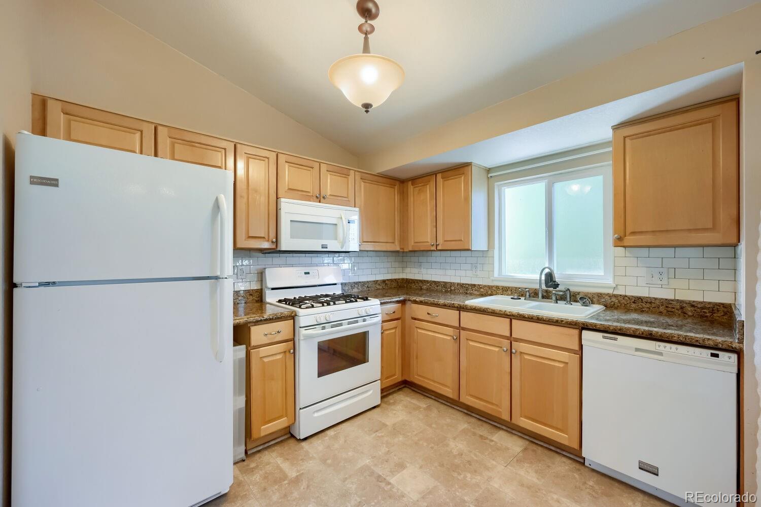 MLS Image #10 for 19710 e stanford avenue,centennial, Colorado