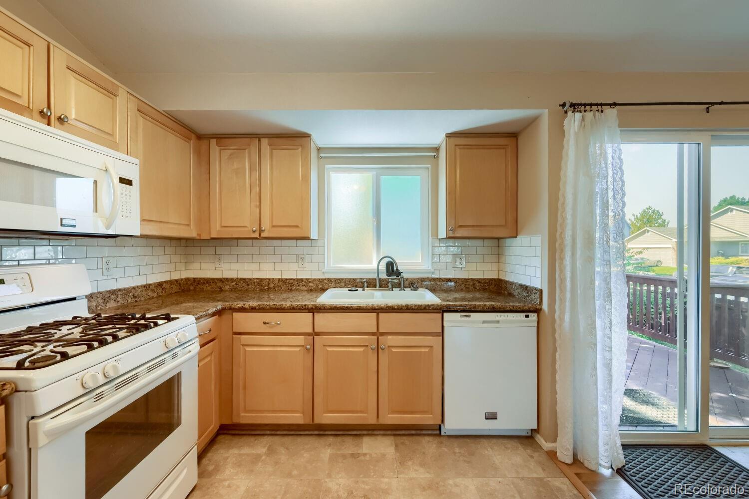 MLS Image #11 for 19710 e stanford avenue,centennial, Colorado