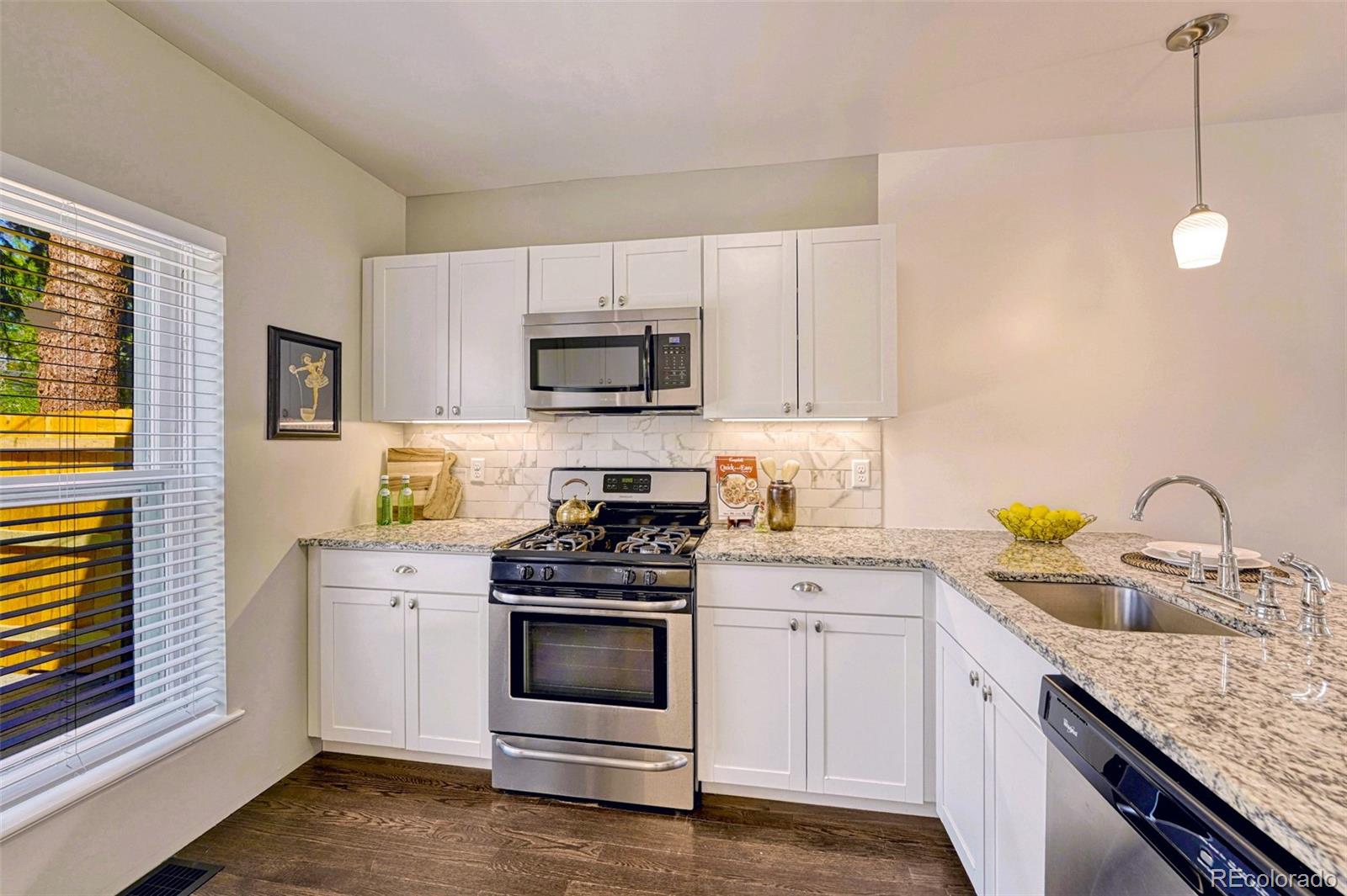 MLS Image #15 for 1333  vine street,denver, Colorado