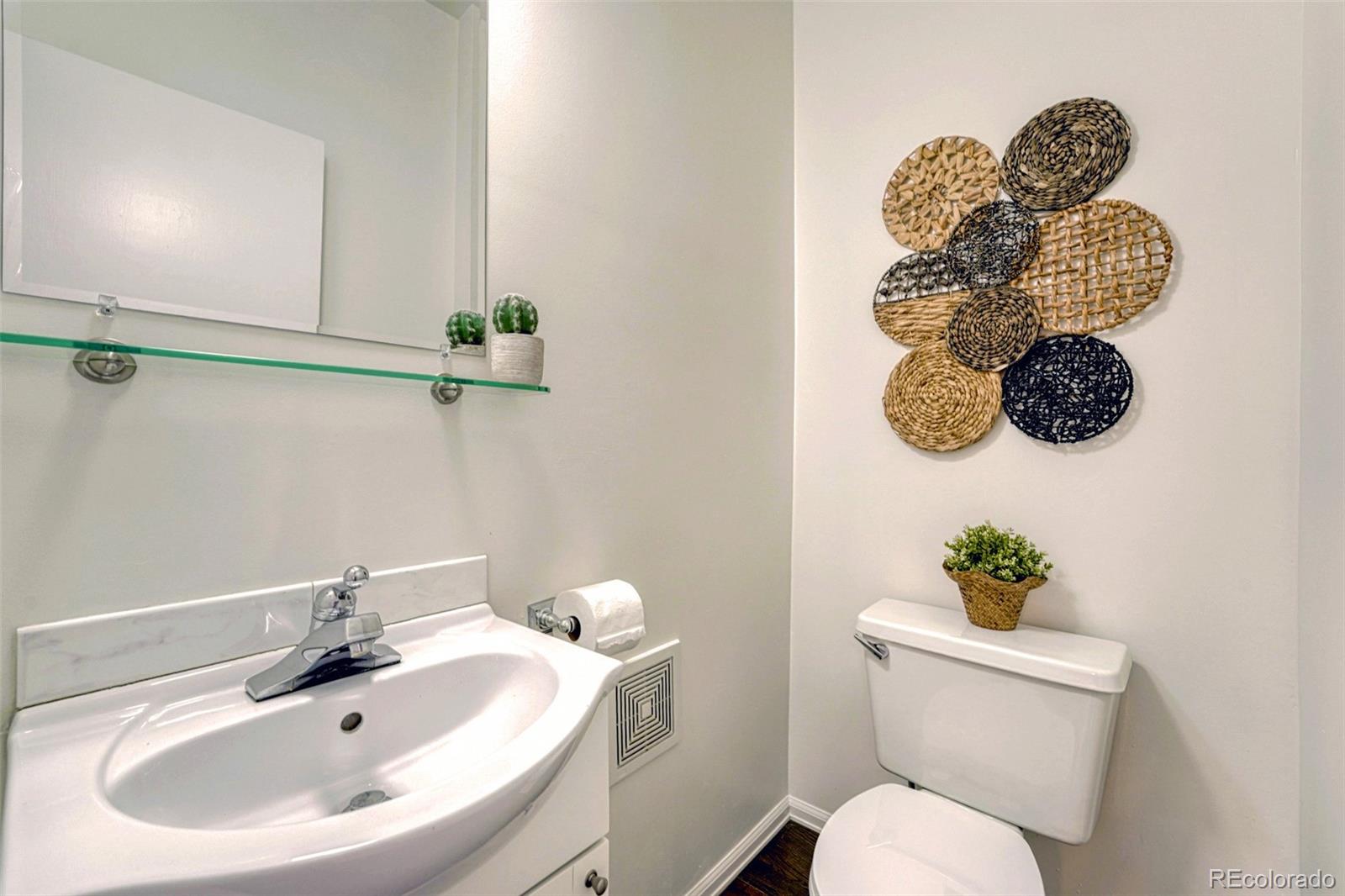 MLS Image #23 for 1333  vine street,denver, Colorado