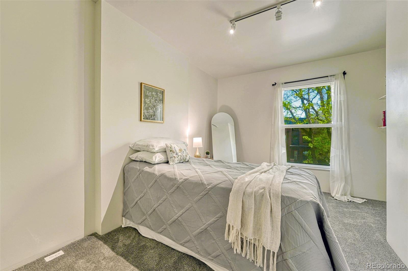 MLS Image #26 for 1333  vine street,denver, Colorado