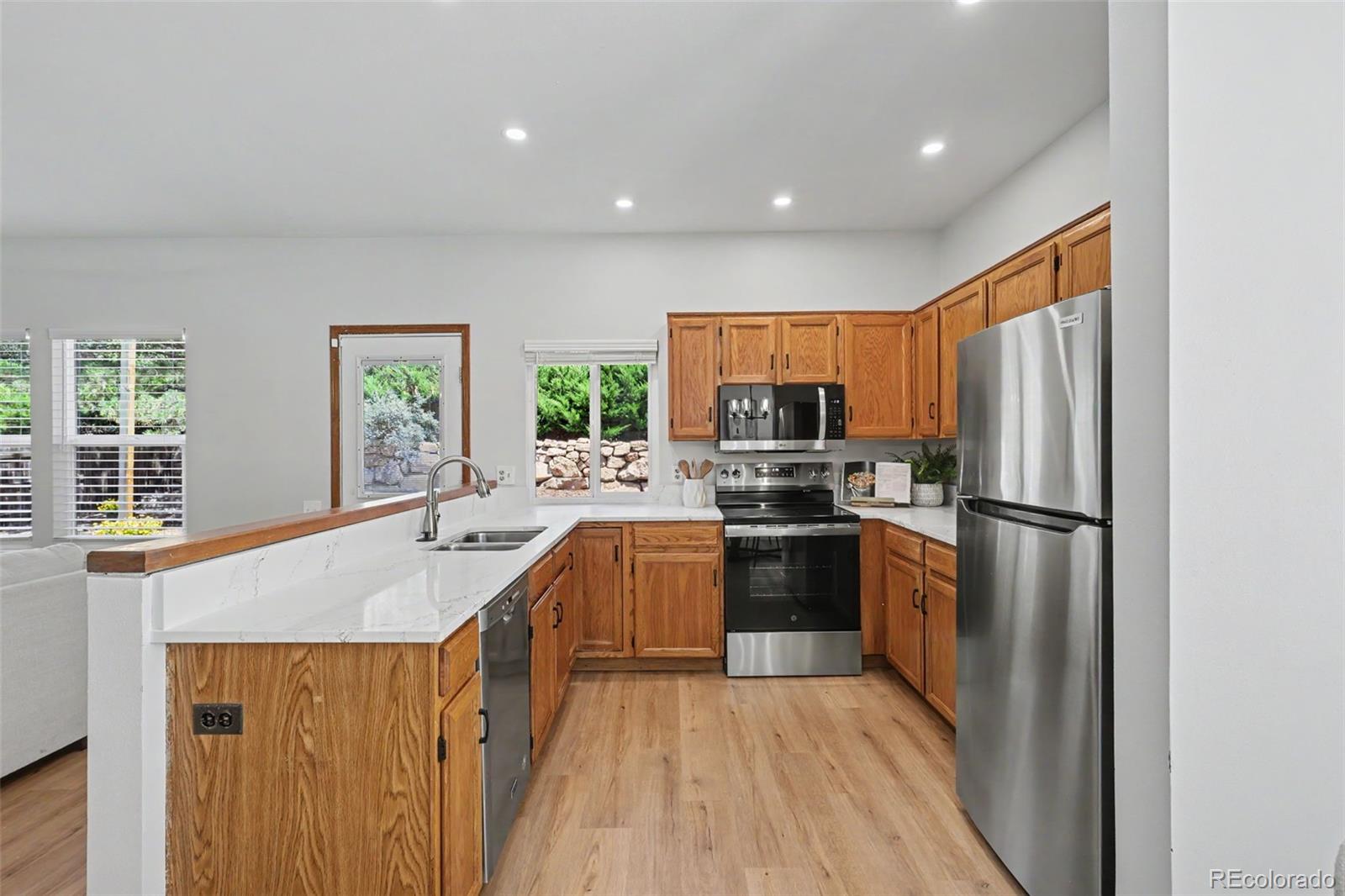MLS Image #10 for 8125  avens circle,colorado springs, Colorado