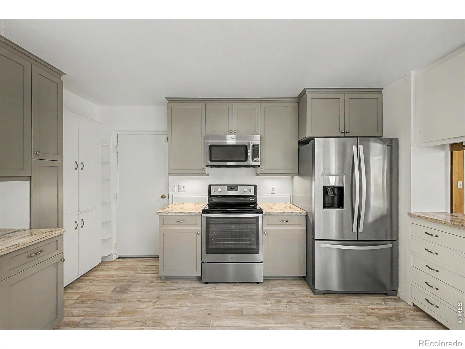 MLS Image #8 for 2555  queen street,lakewood, Colorado