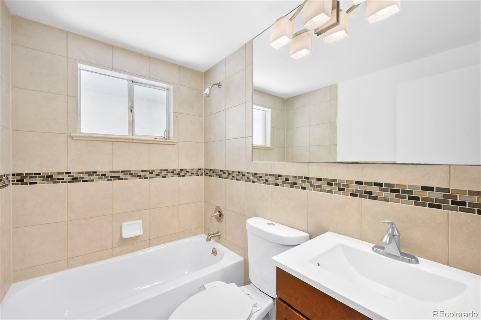 MLS Image #11 for 1670 s franklin street,denver, Colorado